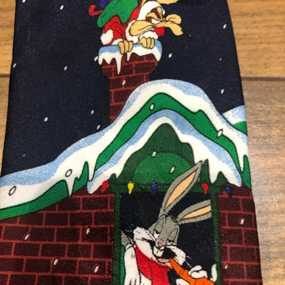 Looney Tunes Festive Bugs Bunny Christmas Holiday Tie